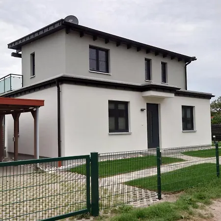 Kleine-ostseeliebe * 奥茨塞巴德·迪尔哈根